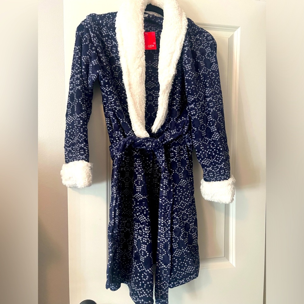 Ulta Robe Knee Length Sz S/M